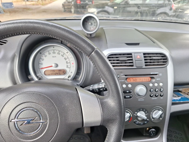 Opel Agila 1.2Бензин-4 цилиндъра, снимка 13 - Автомобили и джипове - 47277725