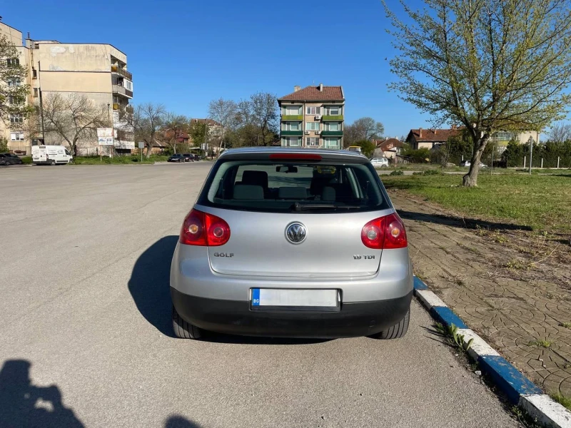 VW Golf 1.9 TDI, 105 к.с., Климатроник, снимка 5 - Автомобили и джипове - 47425924