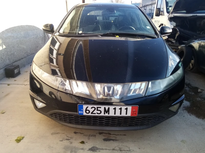 Honda Civic 1.8 бензин , снимка 1 - Автомобили и джипове - 48036785