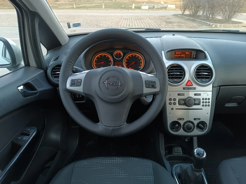 Opel Corsa Evro 5 Facelift, снимка 9 - Автомобили и джипове - 48394780