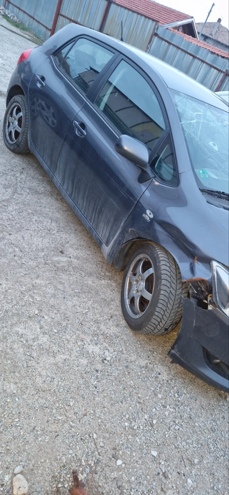 Toyota Auris 2.2/177 DCAT, снимка 3 - Автомобили и джипове - 51402334