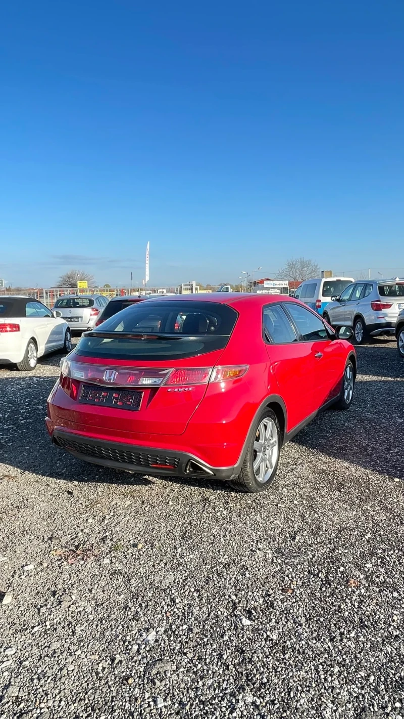 Honda Civic 1.8i 140к.с., снимка 5 - Автомобили и джипове - 52695851