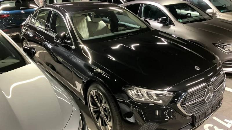 Mercedes-Benz E 300, снимка 3 - Автомобили и джипове - 52755639