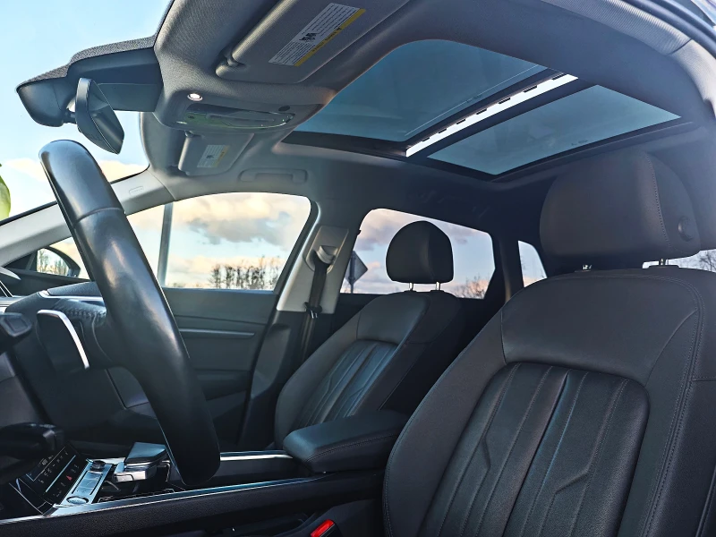 Audi E-Tron 50* ПАНОРАМА* КОЖА* ФУЛ* НОВА* 4х4* SOH95%, снимка 14 - Автомобили и джипове - 52920966