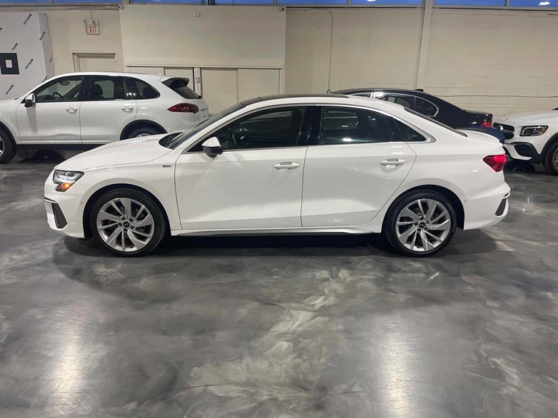 Audi A3 * Progressiv * CARFAX * Bang & Olufsen* , снимка 2 - Автомобили и джипове - 53278140