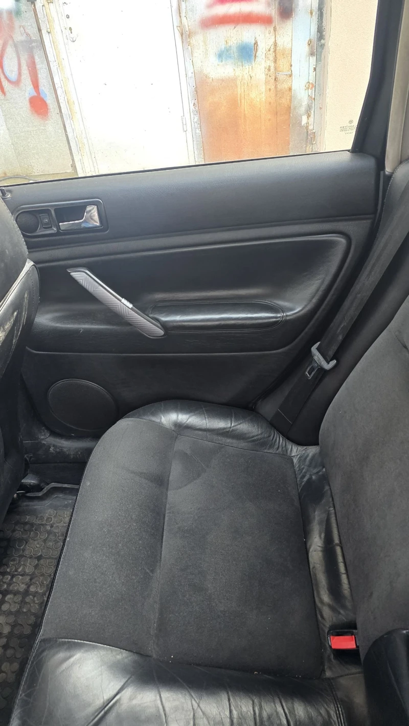 VW Passat 1.9 tdi Hi line 116 к.с p d кожа клима, снимка 7 - Автомобили и джипове - 53356103