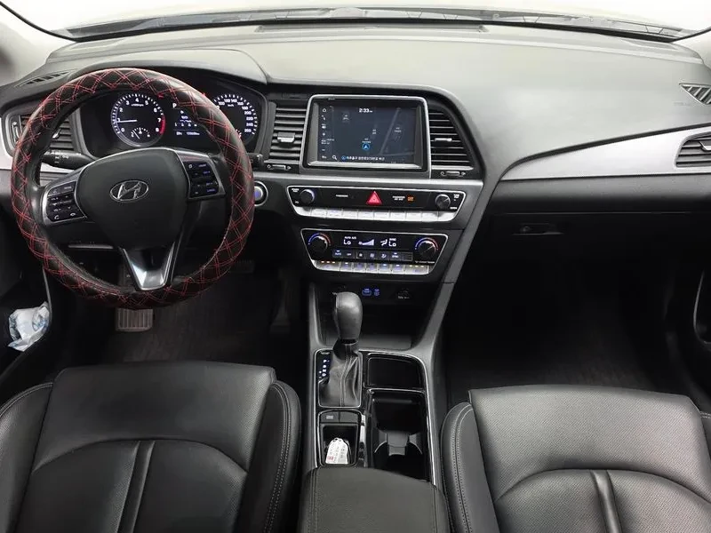 Hyundai Sonata New Rise 2.0 Smart, снимка 7 - Автомобили и джипове - 55277876