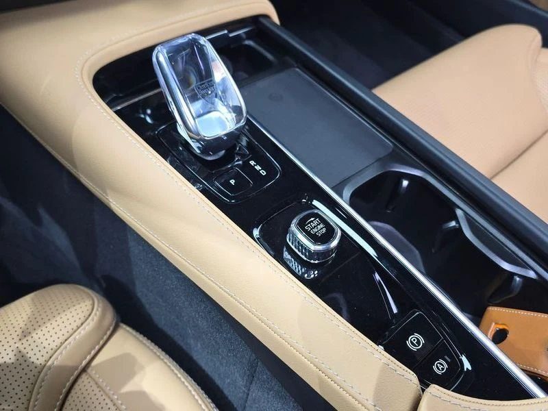 Volvo S90 2.0 Automatic, снимка 9 - Автомобили и джипове - 55975577
