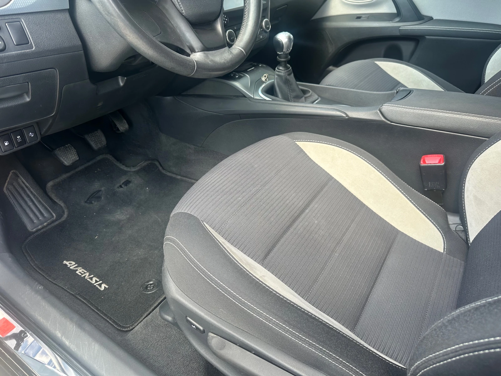 Toyota Avensis 2.0 D4D | Mobile.bg — изображение 12