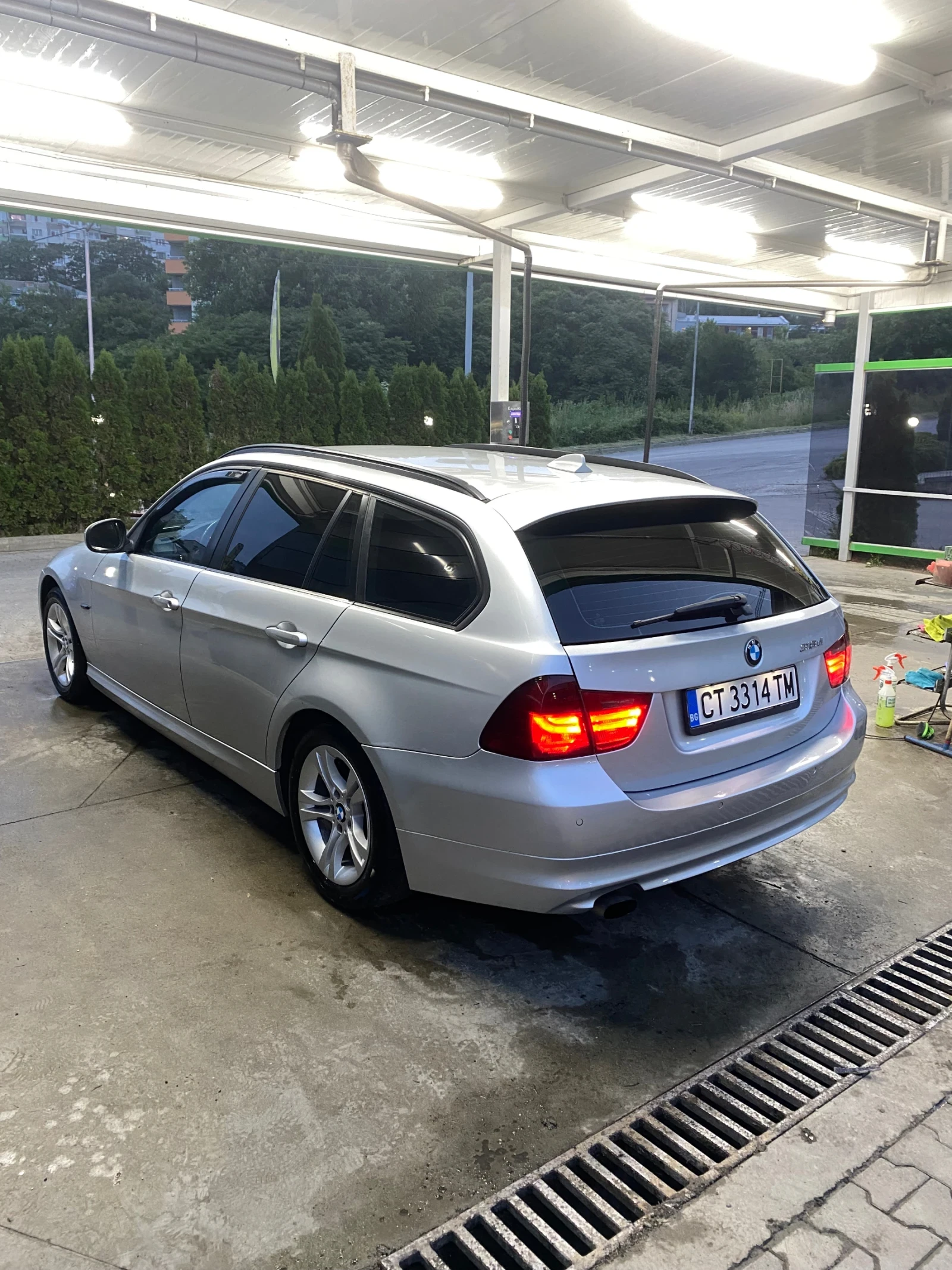 BMW 320  - изображение 6