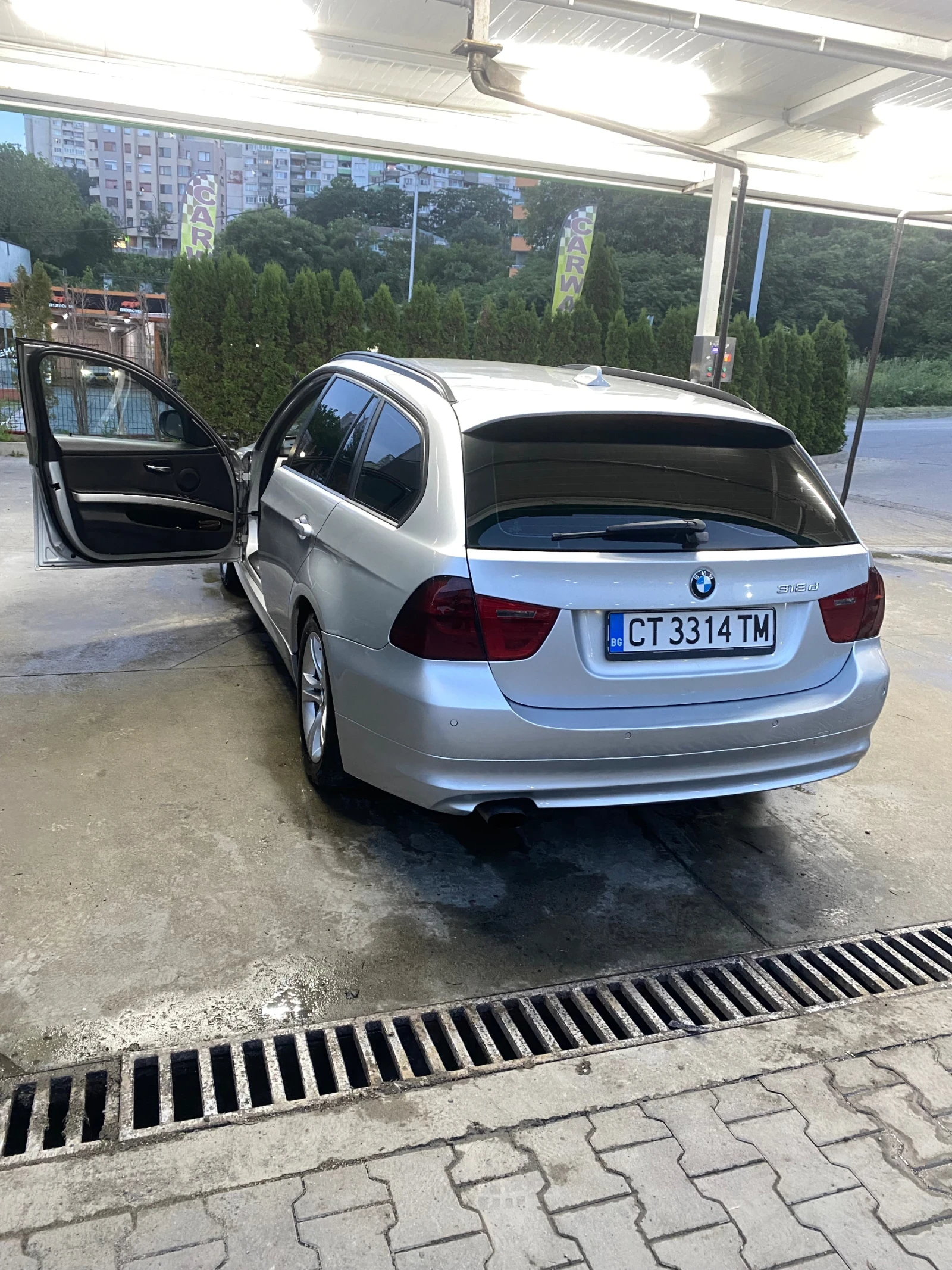BMW 320  - изображение 7