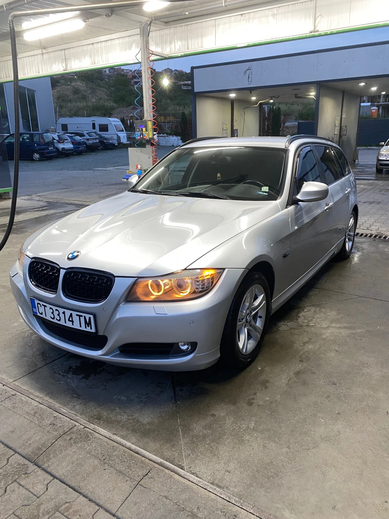 BMW 320  - изображение 2