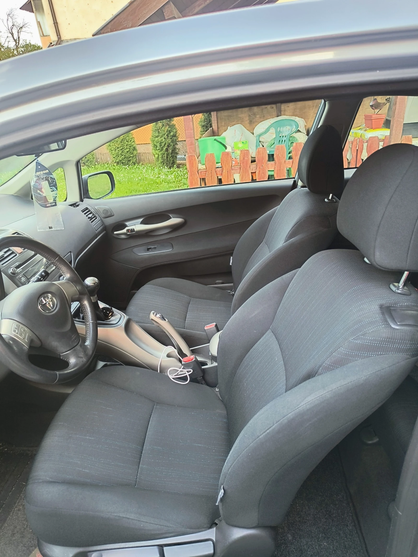 Toyota Auris 1.4 VVTI - изображение 7