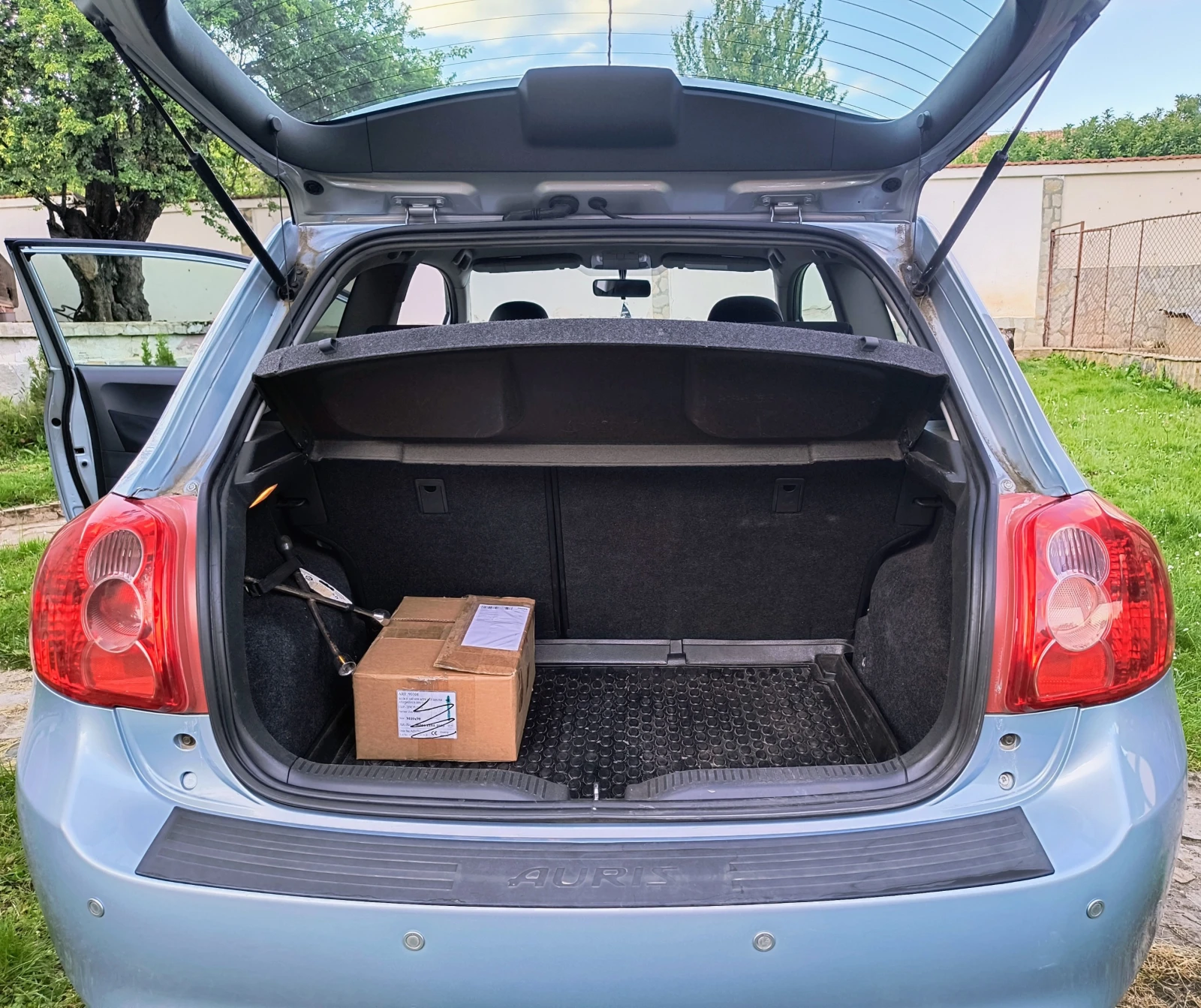 Toyota Auris 1.4 VVTI - изображение 6