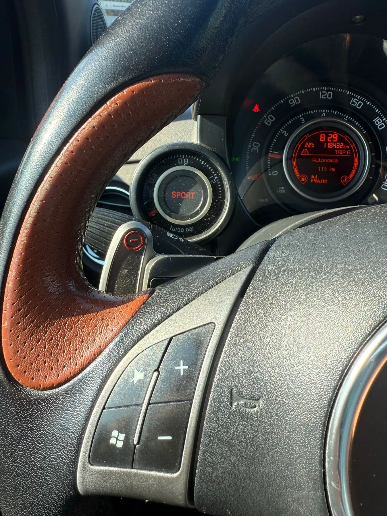 Fiat 500 ABARTH Cabrio Auto  - изображение 9