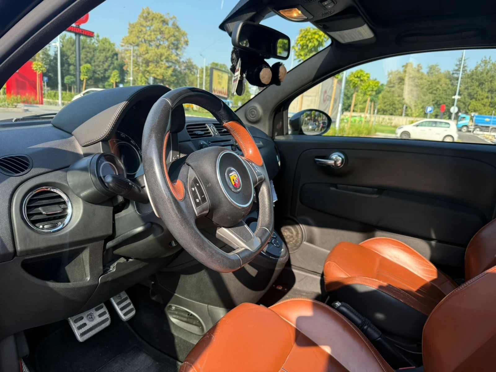 Fiat 500 ABARTH Cabrio Auto  | Mobile.bg — изображение 11