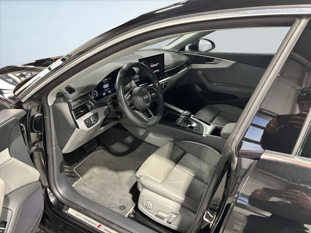 Audi A5 * АВТО КРЕДИТ* ЦЕНА ДО БГ * СЕРВИЗНА ИСТОРИЯ *  - изображение 6