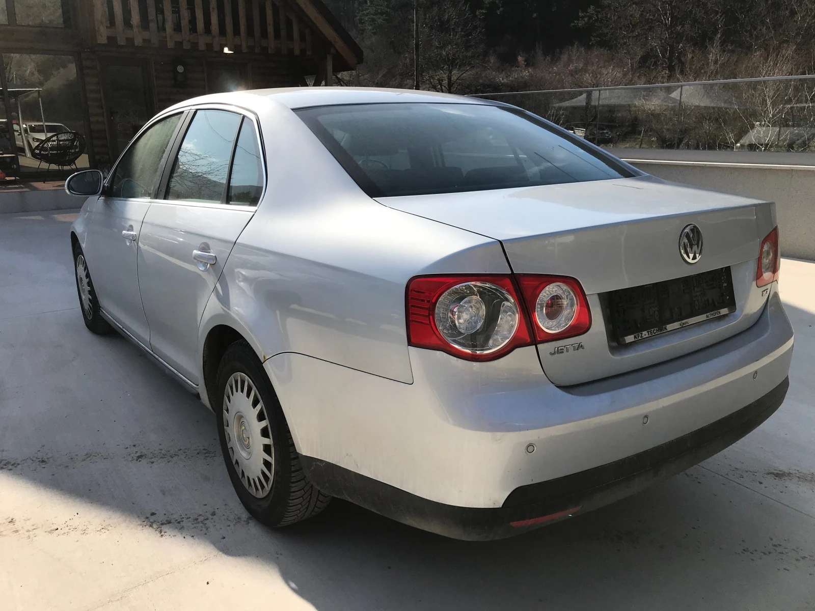 VW Jetta 1, 9tdi.105k.200x.km., снимка 3 - Автомобили и джипове - 53791047