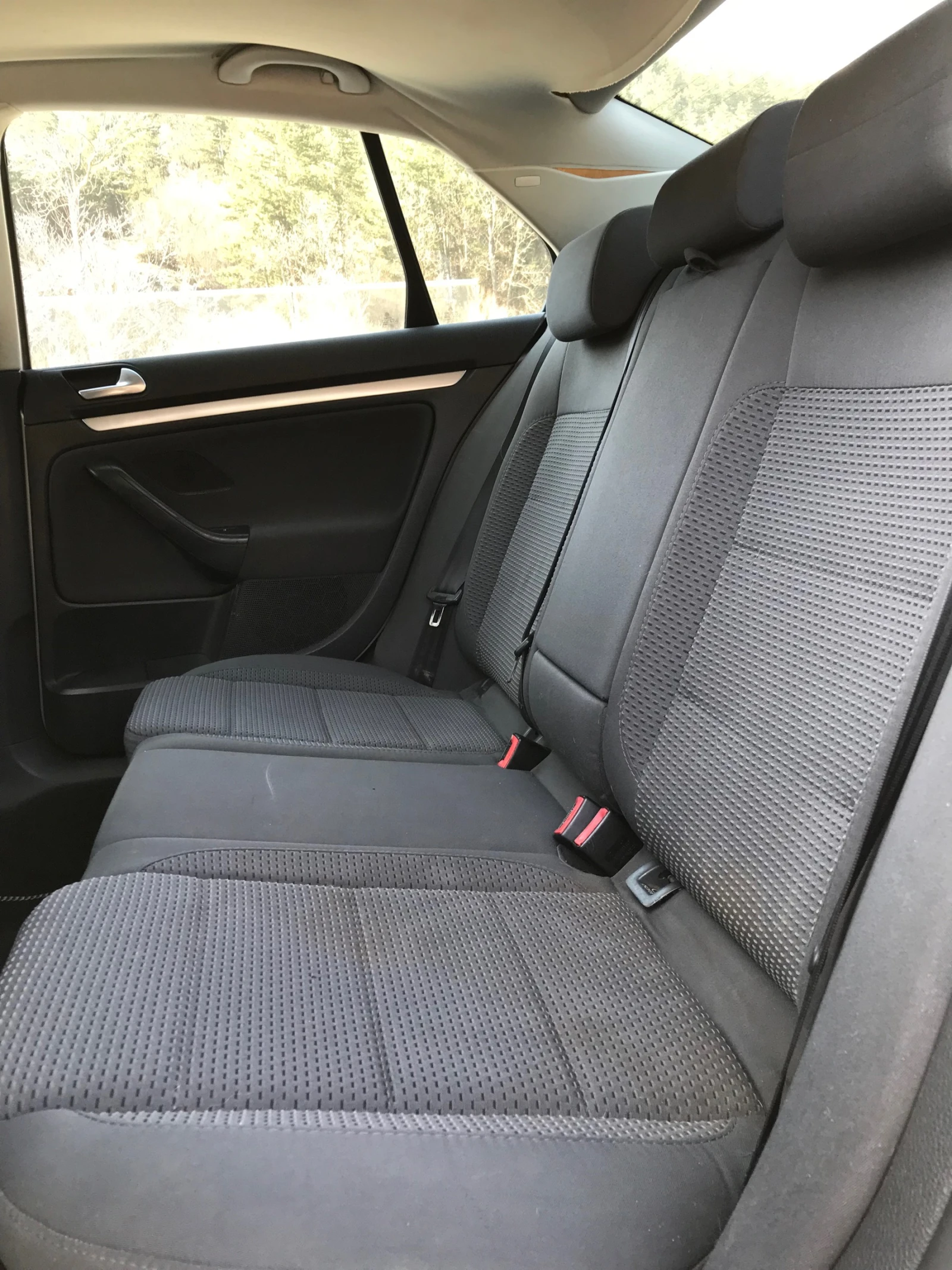 VW Jetta 1, 9tdi.105k.200x.km., снимка 11 - Автомобили и джипове - 53791047