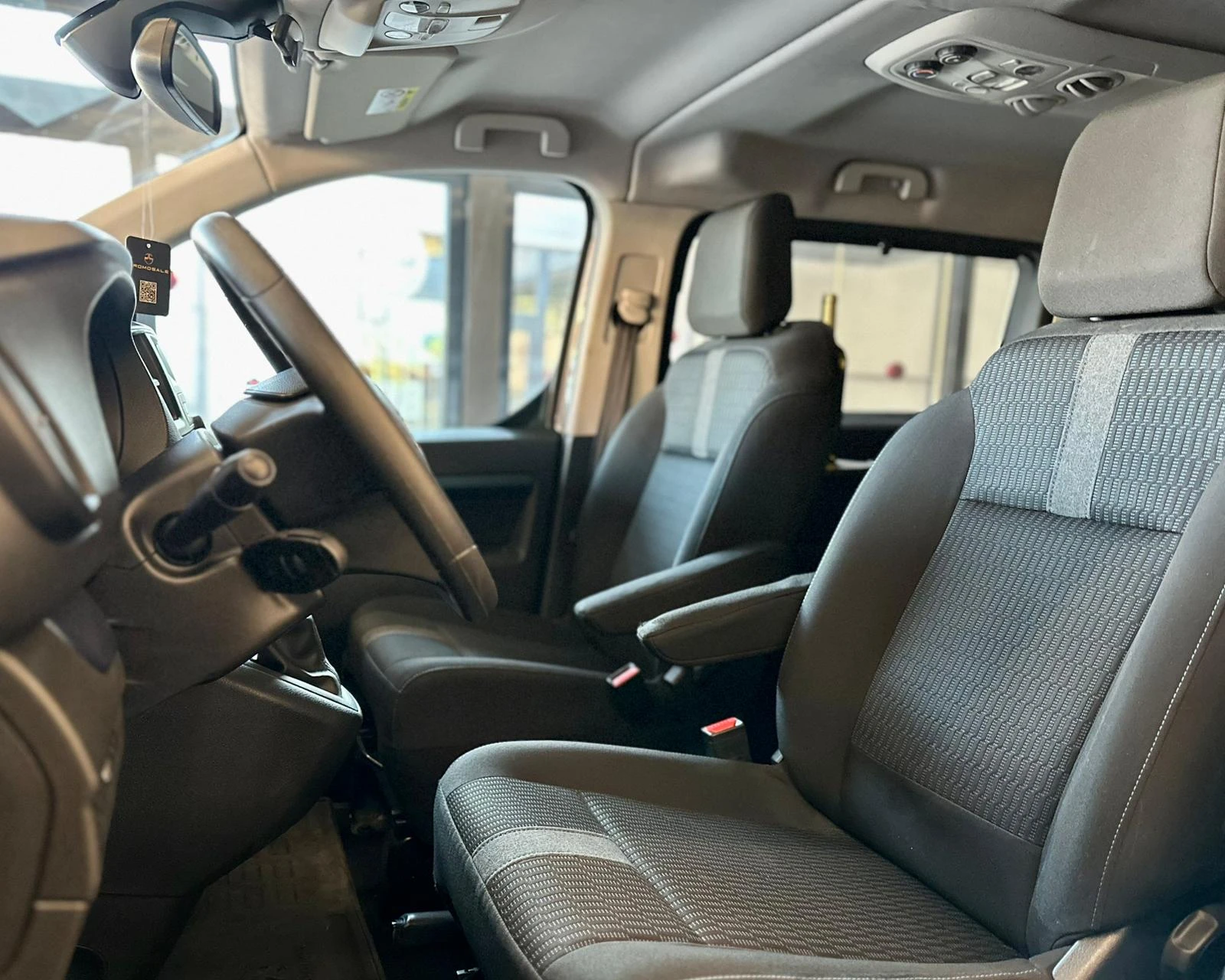 Peugeot Traveler Expert* BlueHDi* 7+ 1* Лизинг, снимка 7 - Автомобили и джипове - 53962956