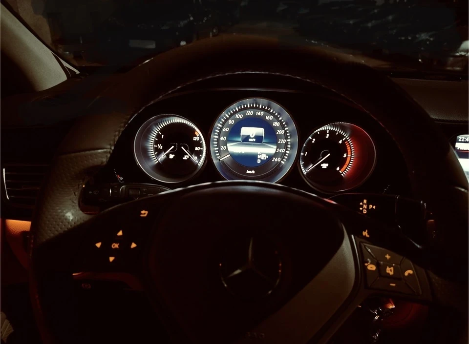 Mercedes-Benz CLS 350 350 CDI  4 MATIC, снимка 11 - Автомобили и джипове - 54102742