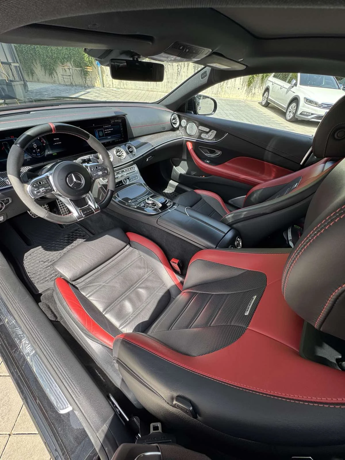 Mercedes-Benz E 53 AMG 4 Matic, снимка 9 - Автомобили и джипове - 54452374
