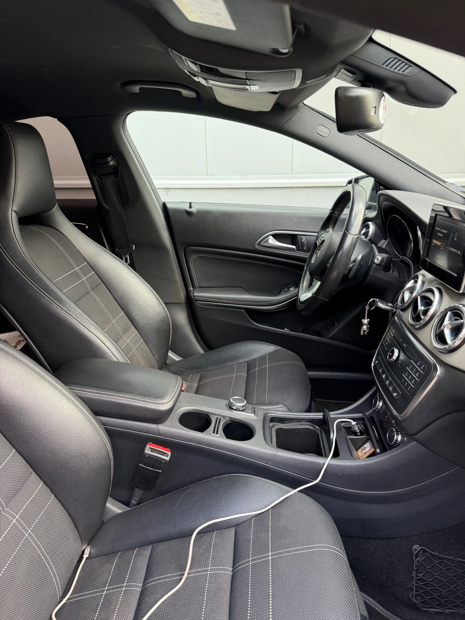 Mercedes-Benz CLA 220 CDI/CAMERA/AMG-LINE/ECO START/STOP, снимка 15 - Автомобили и джипове - 54617789
