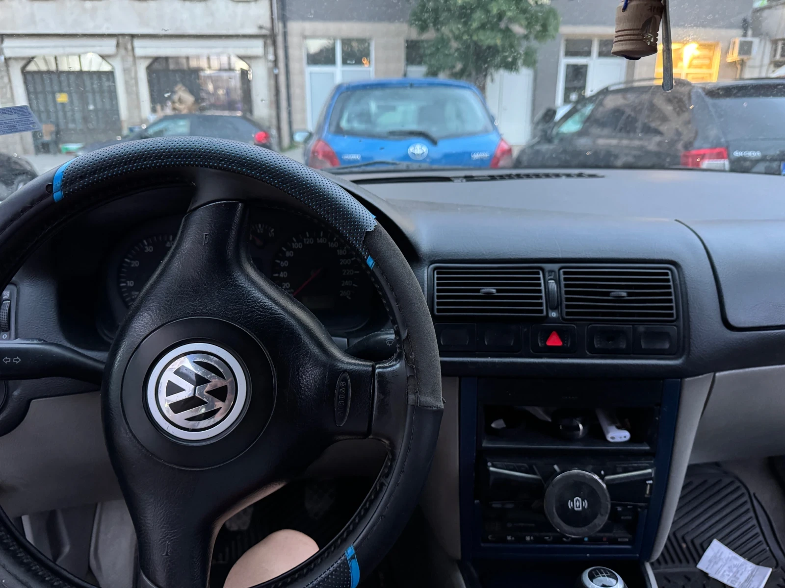 VW Golf 2.0, снимка 10 - Автомобили и джипове - 54742933
