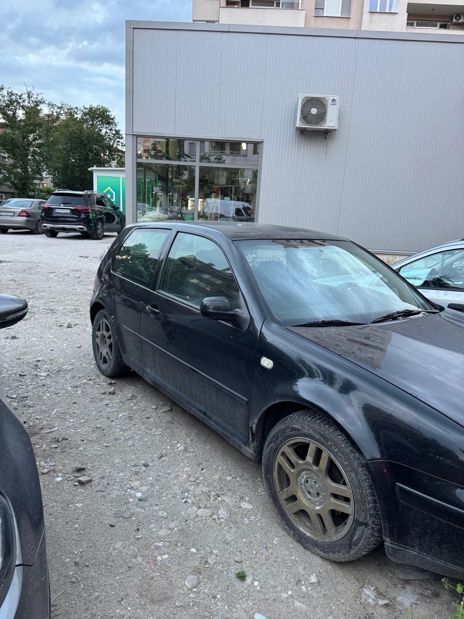 VW Golf 2.0, снимка 2 - Автомобили и джипове - 54742933