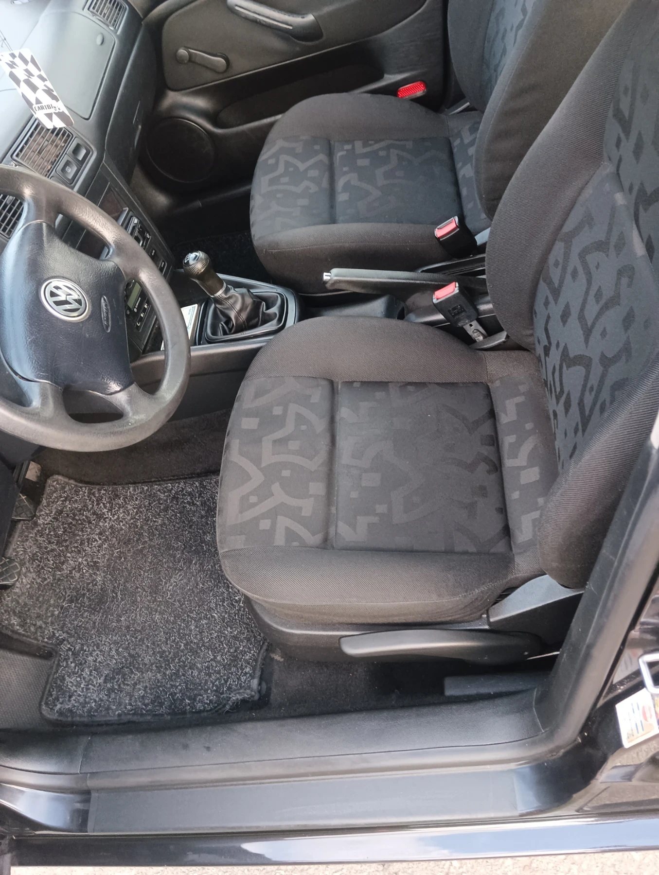 VW Golf 1.9 Tdi (90), снимка 2 - Автомобили и джипове - 54825687