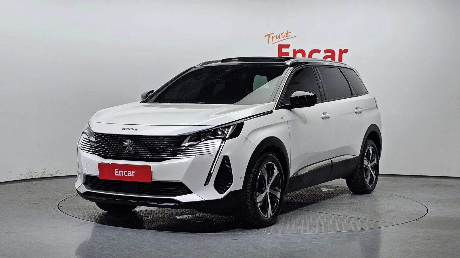 Peugeot 5008 | Панорама | Масаж | Адаптивен круиз