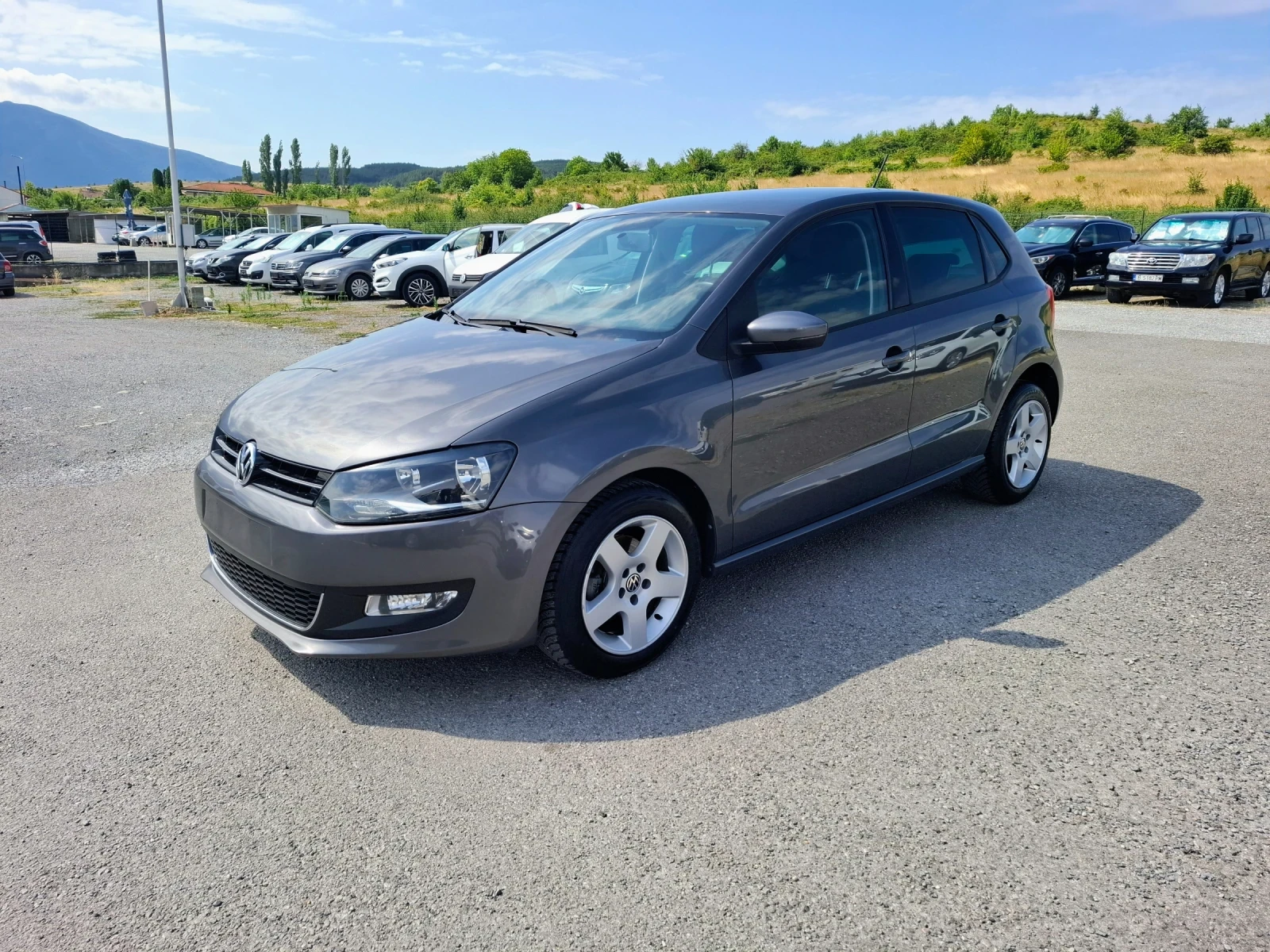 VW Polo 1, 4 бензин-Автоматик, снимка 2 - Автомобили и джипове - 55402159