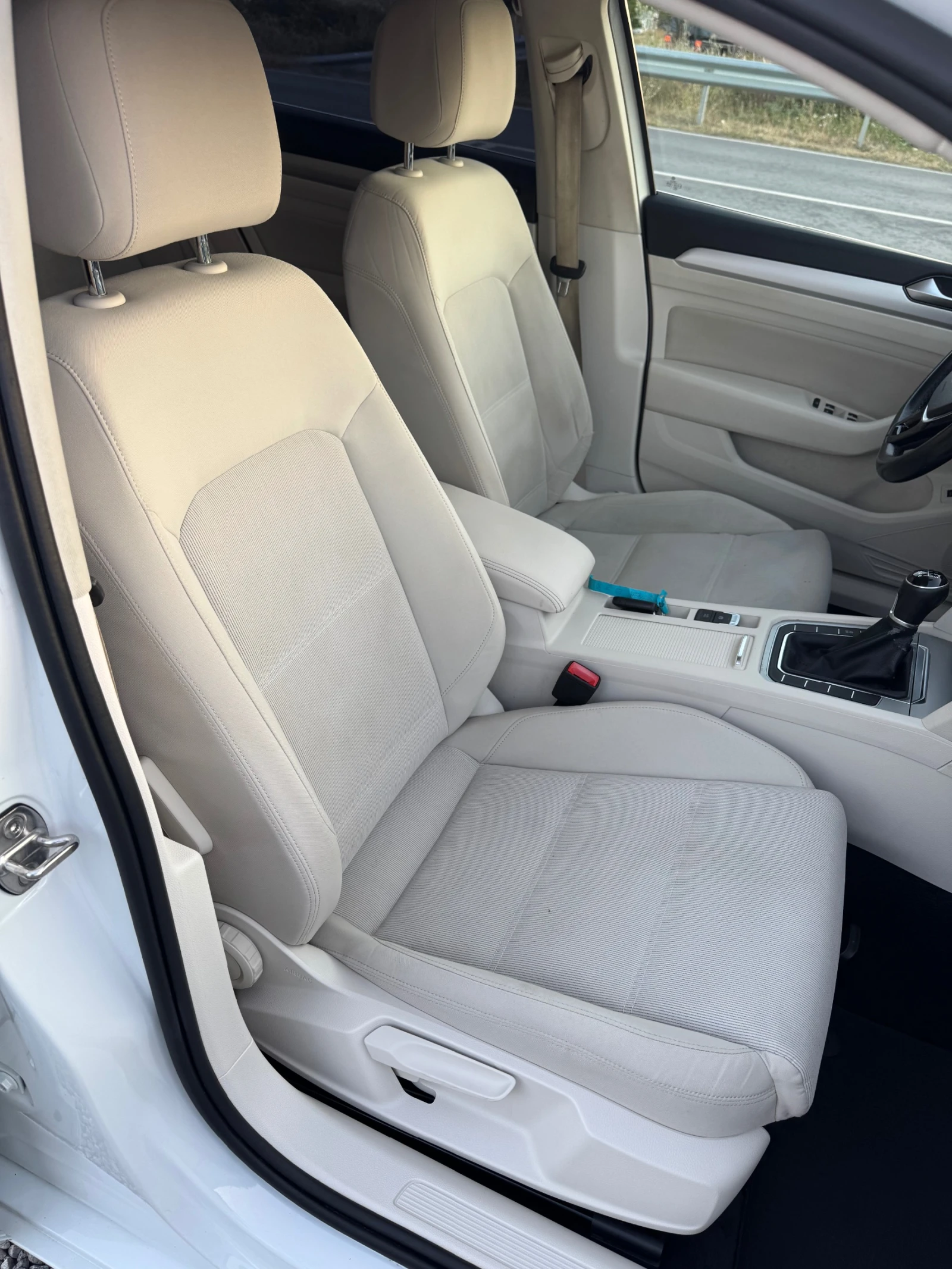 VW Passat 2.0TDI* 150кс* 2018г* Германия* Оригинал* Ръчка* Л, снимка 16 - Автомобили и джипове - 55545687