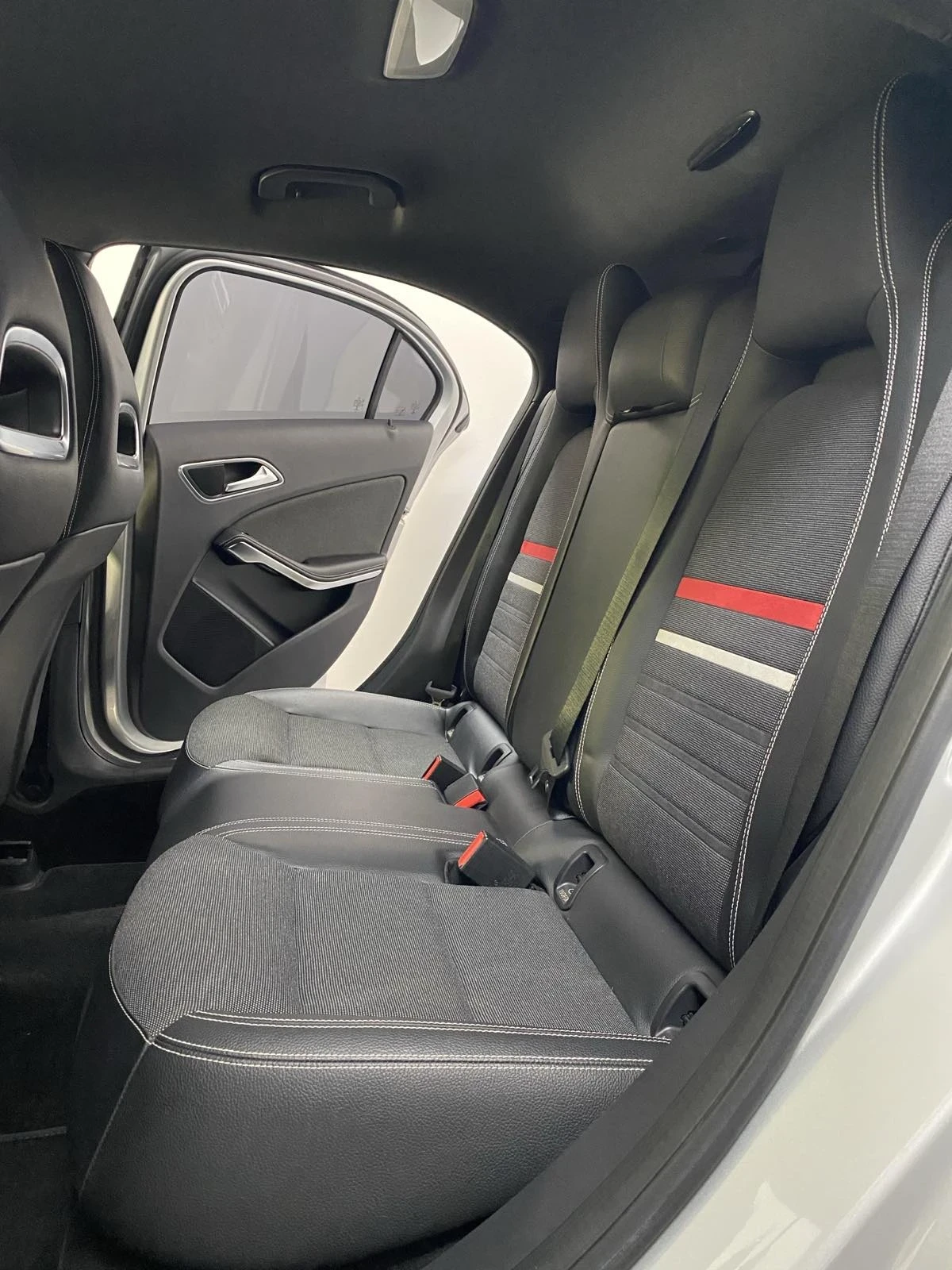 Mercedes-Benz A 160, снимка 9 - Автомобили и джипове - 55930849