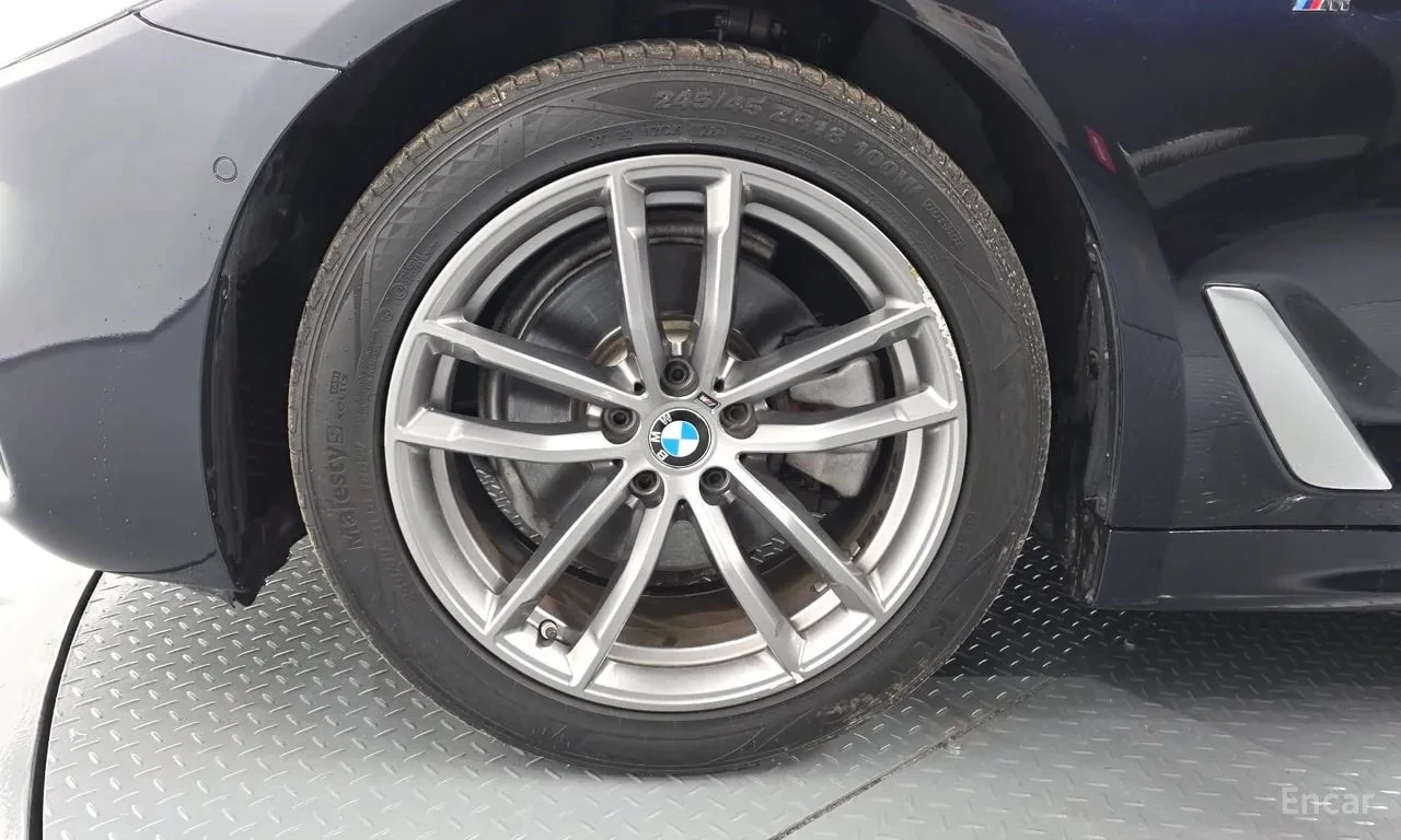 BMW 520 * 520d M Sport package * ЦЕНА ДО БГ, снимка 5 - Автомобили и джипове - 55963436