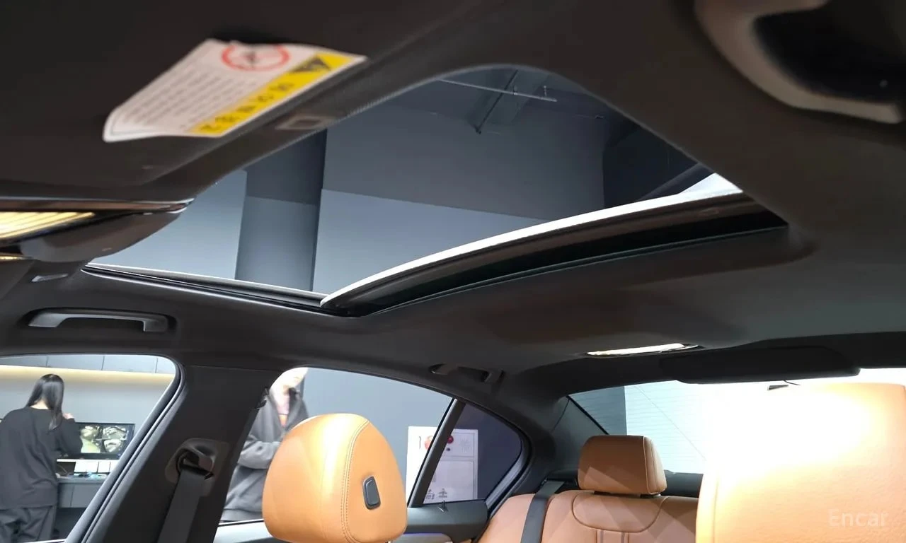BMW 520 * 520d M Sport package * ЦЕНА ДО БГ, снимка 17 - Автомобили и джипове - 55963436