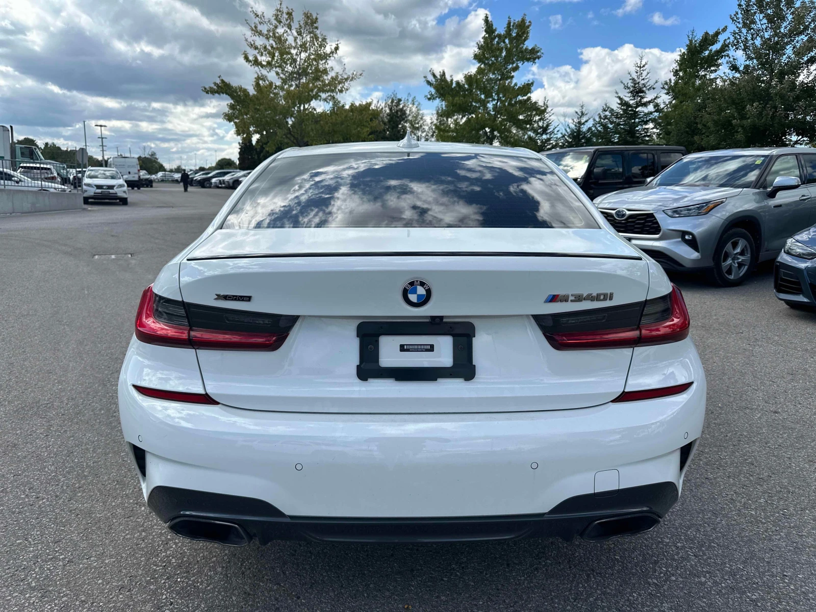 BMW 340 * xDrive * CARFAX * ОТ ПРЕДСТАВИТЕЛСТВО, снимка 4 - Автомобили и джипове - 56075930