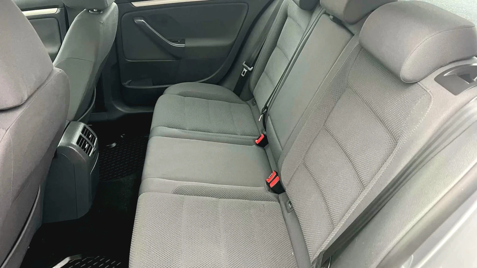 VW Golf 2.0TDI-8V  BMM, снимка 10 - Автомобили и джипове - 56738681