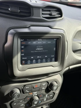 Jeep Renegade Limited, снимка 10