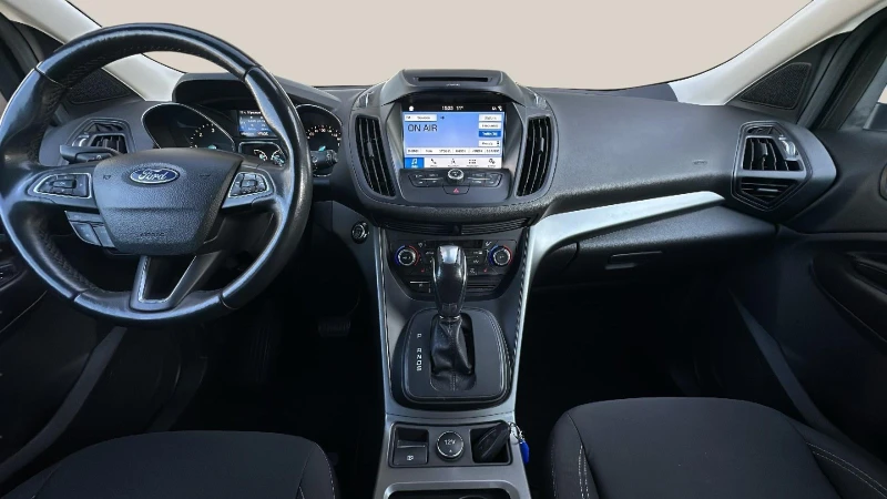 Ford Kuga 2.0 TDCi, снимка 10 - Автомобили и джипове - 49048573