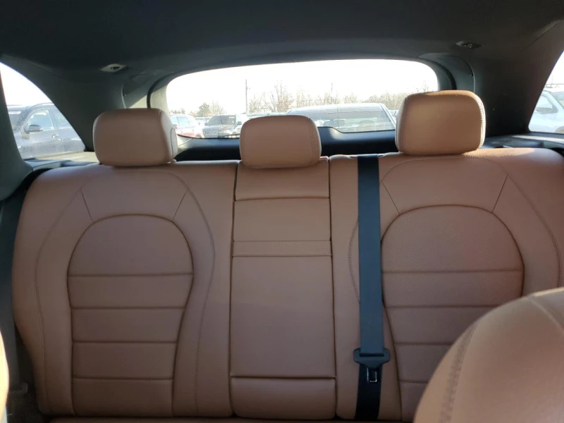 Mercedes-Benz GLC 300 4MATIC/KEYLESS/KAMEPA/NAVI/LANE ASSIST, снимка 11 - Автомобили и джипове - 49314155