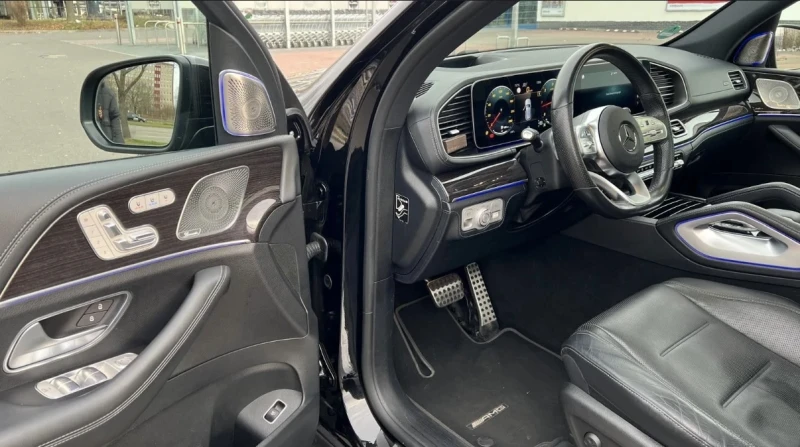 Mercedes-Benz GLE 400  4Matic* AMG* Head-Up* 360* Pano, снимка 6 - Автомобили и джипове - 50701153
