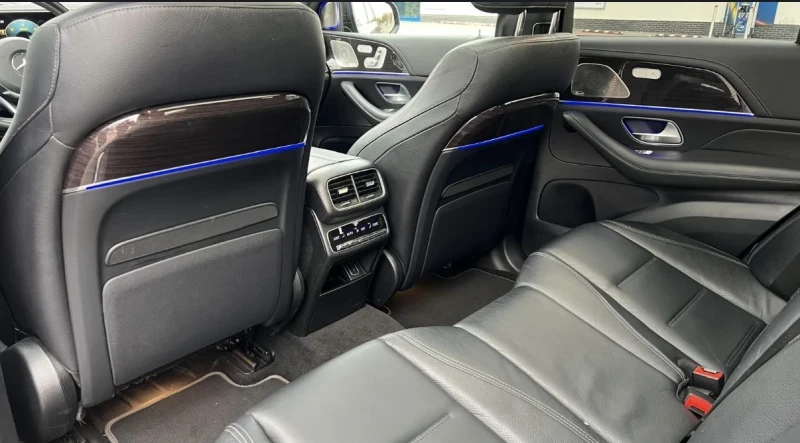 Mercedes-Benz GLE 400  4Matic* AMG* Head-Up* 360* Pano, снимка 8 - Автомобили и джипове - 50701153