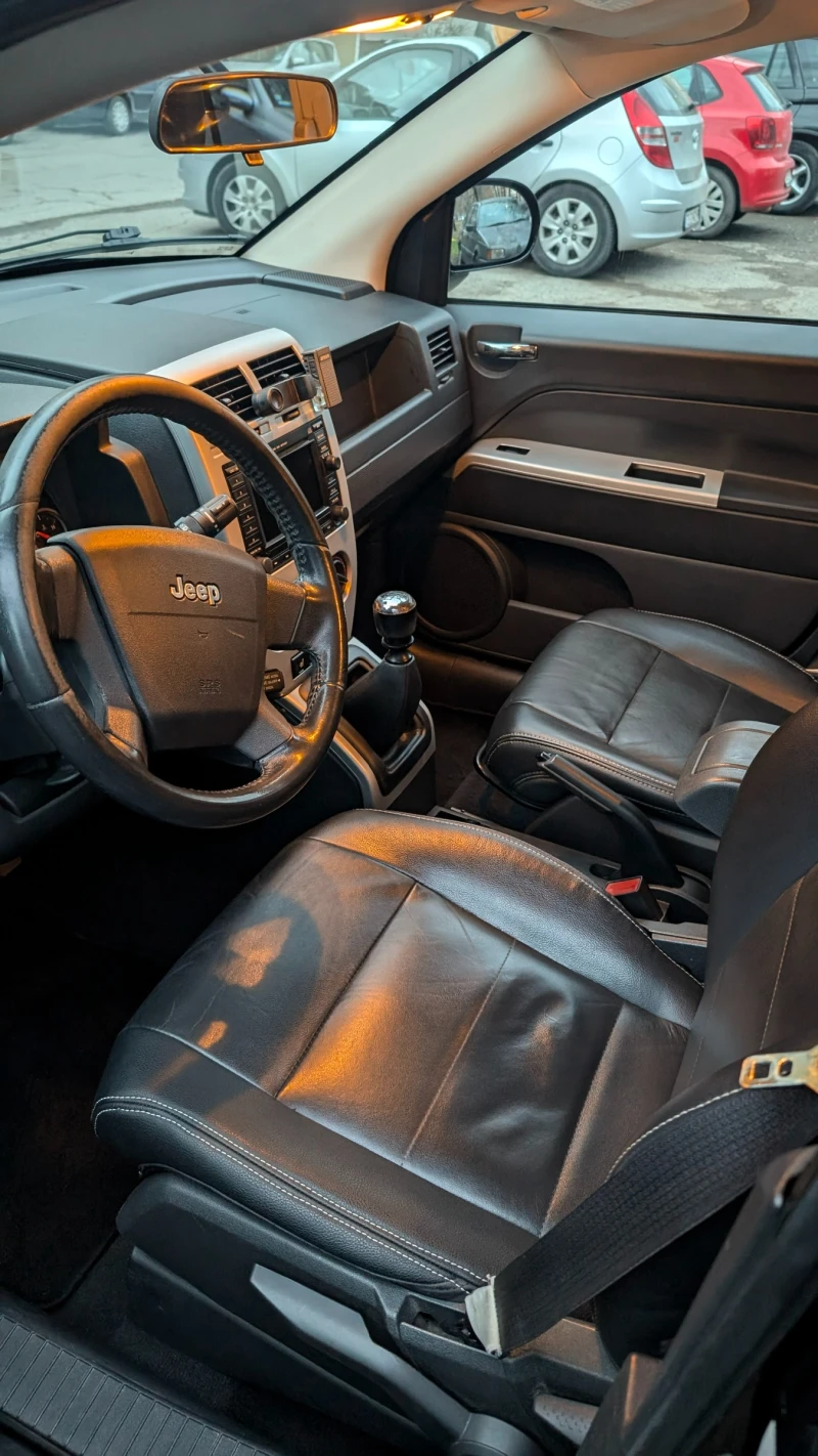 Jeep Compass 2.0 CDI - 4x4, снимка 3 - Автомобили и джипове - 52321193