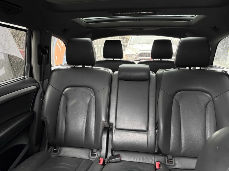 Audi Q7 * 3.0L Sport * CARFAX * ЦЕНА ДО БГ, снимка 11 - Автомобили и джипове - 53075003