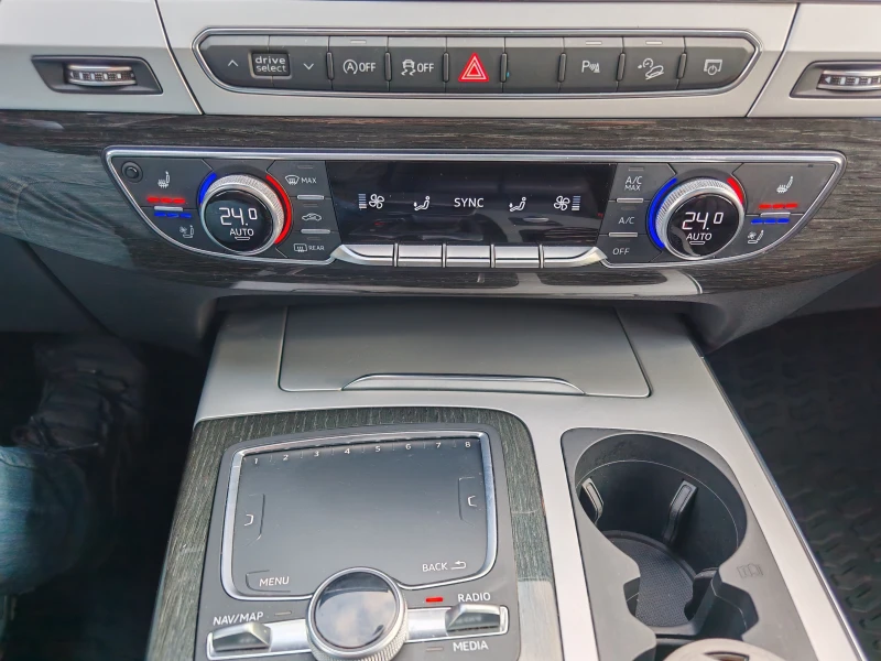 Audi Q7 3.0 TFSI FULL 6+ 1, снимка 16 - Автомобили и джипове - 53163081