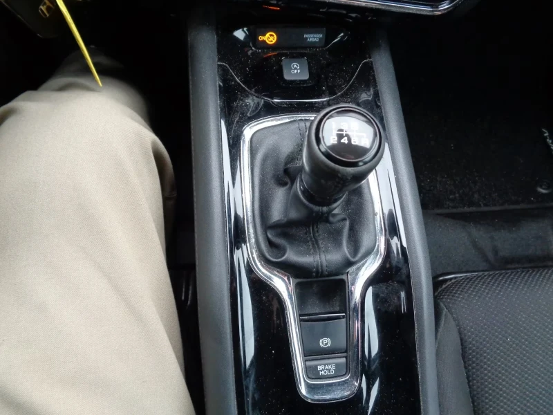 Honda Hr-v  1.6 i-DTEC Elegance 120ps DK, снимка 15 - Автомобили и джипове - 53529742