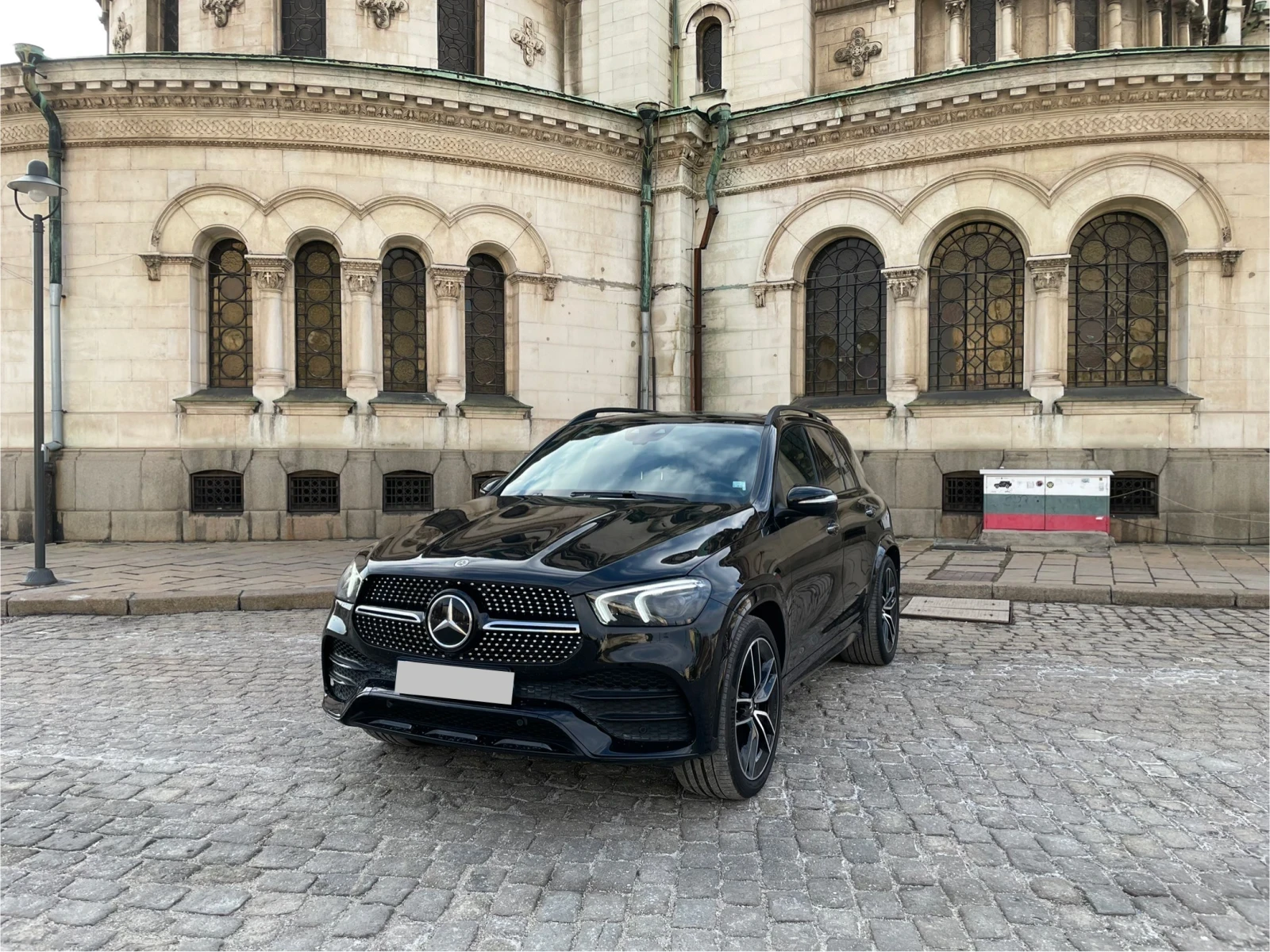 Mercedes-Benz GLE 400  4Matic* AMG* Head-Up* 360* Pano, снимка 1