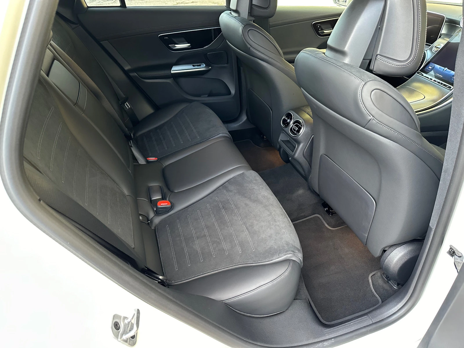 Mercedes-Benz GLC 200 AMG 4Matic   | Mobile.bg   11