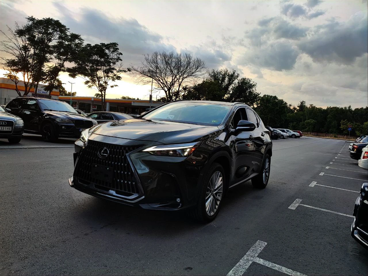 Lexus NX 350h  - изображение 9